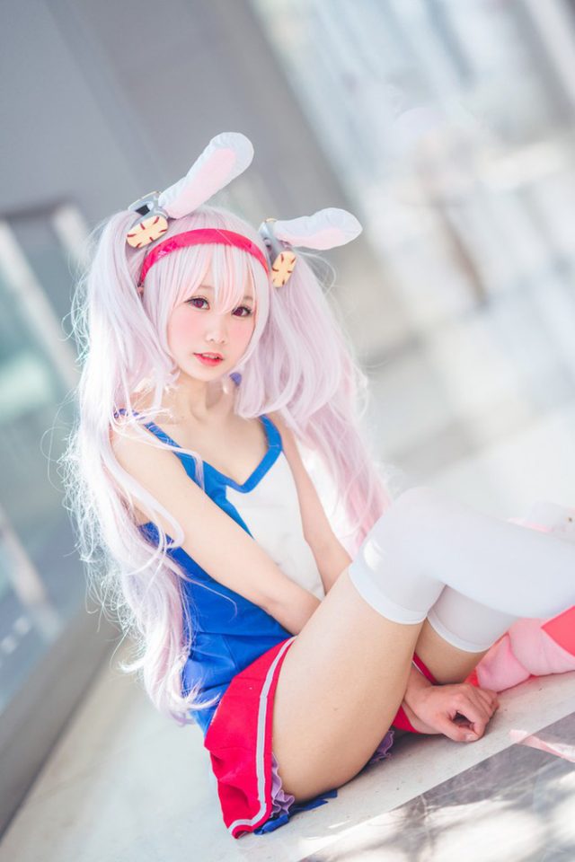 coser@咿淼在《碧蓝航线》化身性感的“萝莉天使”拉菲