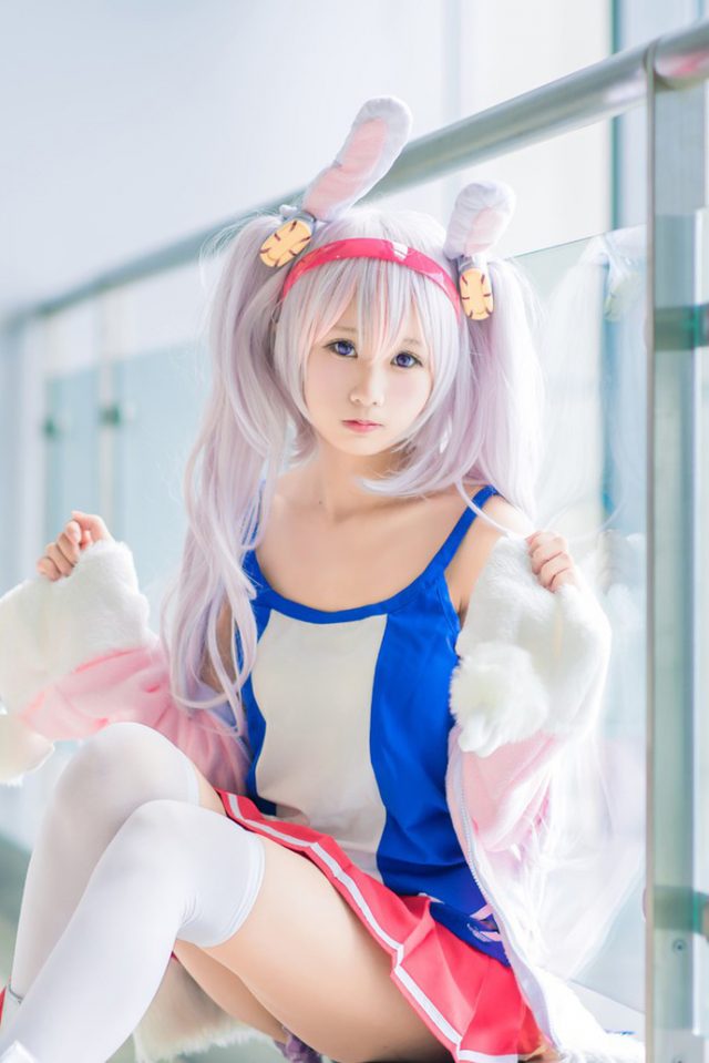 coser@咿淼在《碧蓝航线》化身性感的“萝莉天使”拉菲