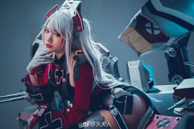 coser@天夫人在《碧蓝航线》中化身炫丽性感的欧根亲王