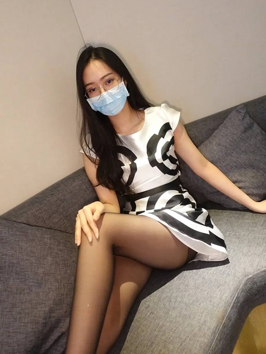 rosi写真为什么那么火？新rosi小莉照片人气爆棚-1