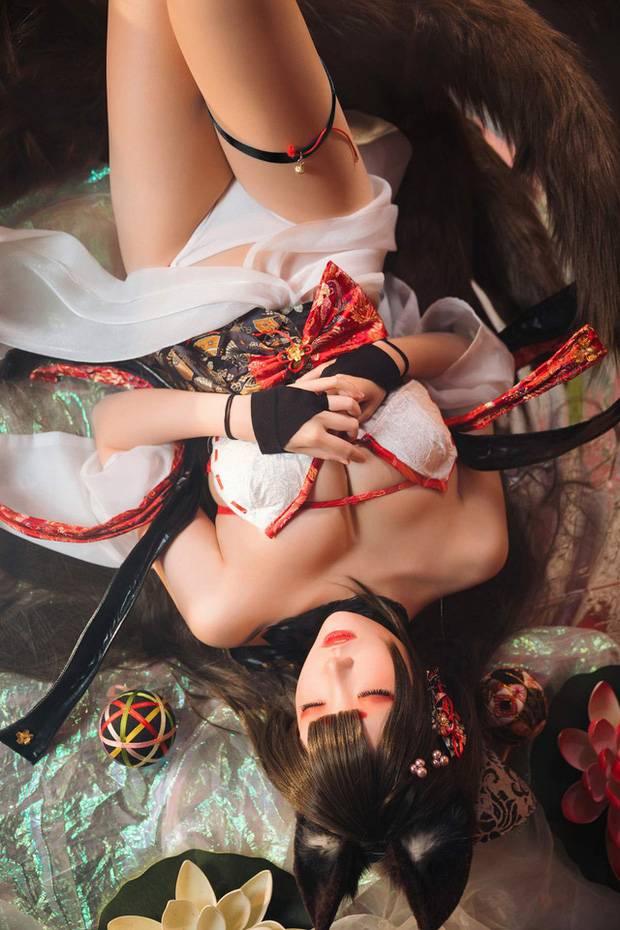 瓜希酱Cosplay阿狸九尾狐娘艺术，性感辣妹们的大胆选择-1