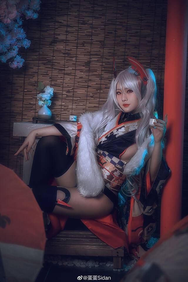 coser@蛋蛋Sidan在《碧蓝航线》变身性感迷人的欧根亲王-1