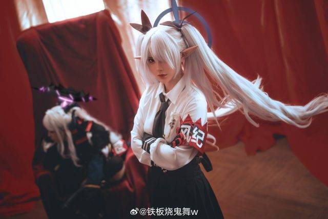 铁板烧鬼舞w银镜伊织cosplay惊艳登场火力全开，性感燃眼魅力爆表！-1