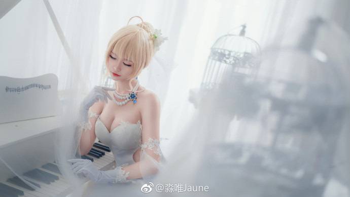 coser@淼唯Jaune在《Fate》化身婚纱版的“Saber Alter”阿尔托利亚-1