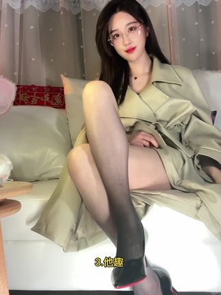 轩子巨二兔微密圈女仆装新作，VIP付费贴独家揭秘