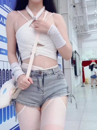 不呆猫(又名不槑猫)超人气CosPlay，美女私房写真合集