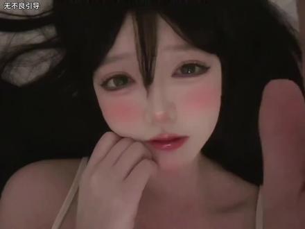 与惹人喜爱的性感宝贝“Zinie”一起探寻专业cosplay之路，艺术的追求