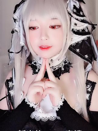 知名动漫博主半半子cosplay图片集锦，动漫博主cosplay美图大全