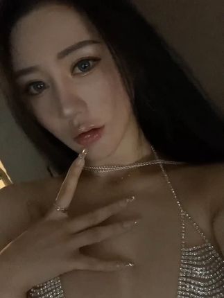 不爱笑的赛琳微密圈写真全集，美与艺术的完美融合