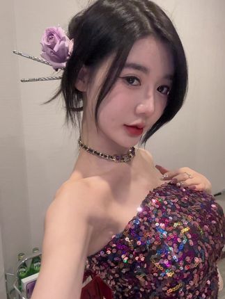 微密圈女神黎允熙baby，她如何通过好身材圈粉百万？