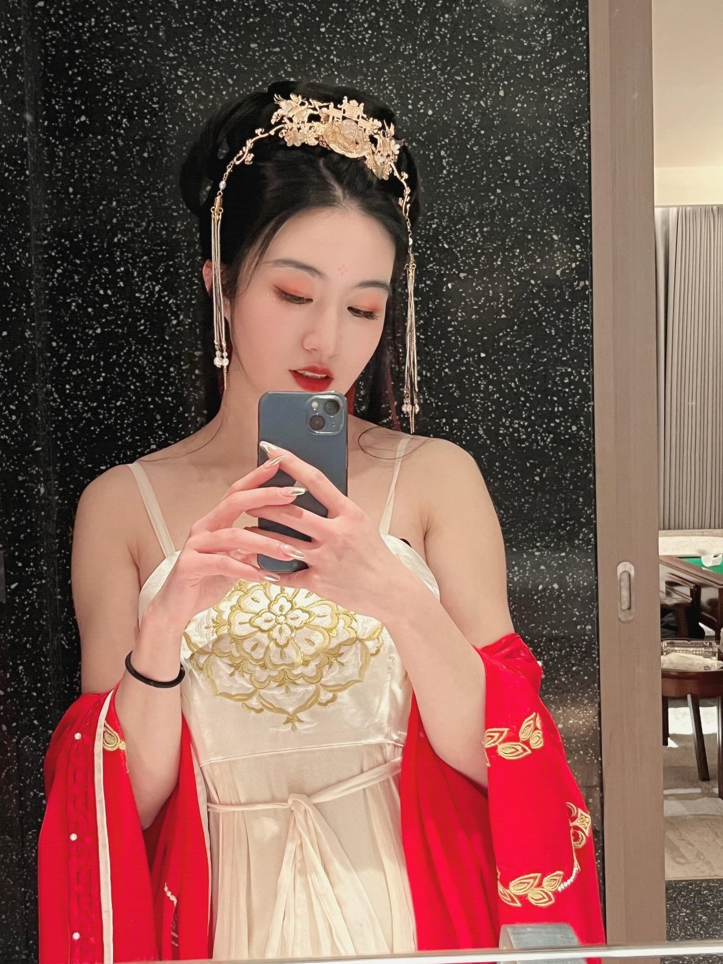 新晋健身女神#宝儿茹171，韵味十足的图片赏析