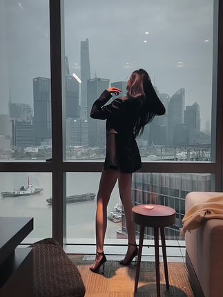 李嘉欣798真的退网了吗？网红女神的突然离去引发热议