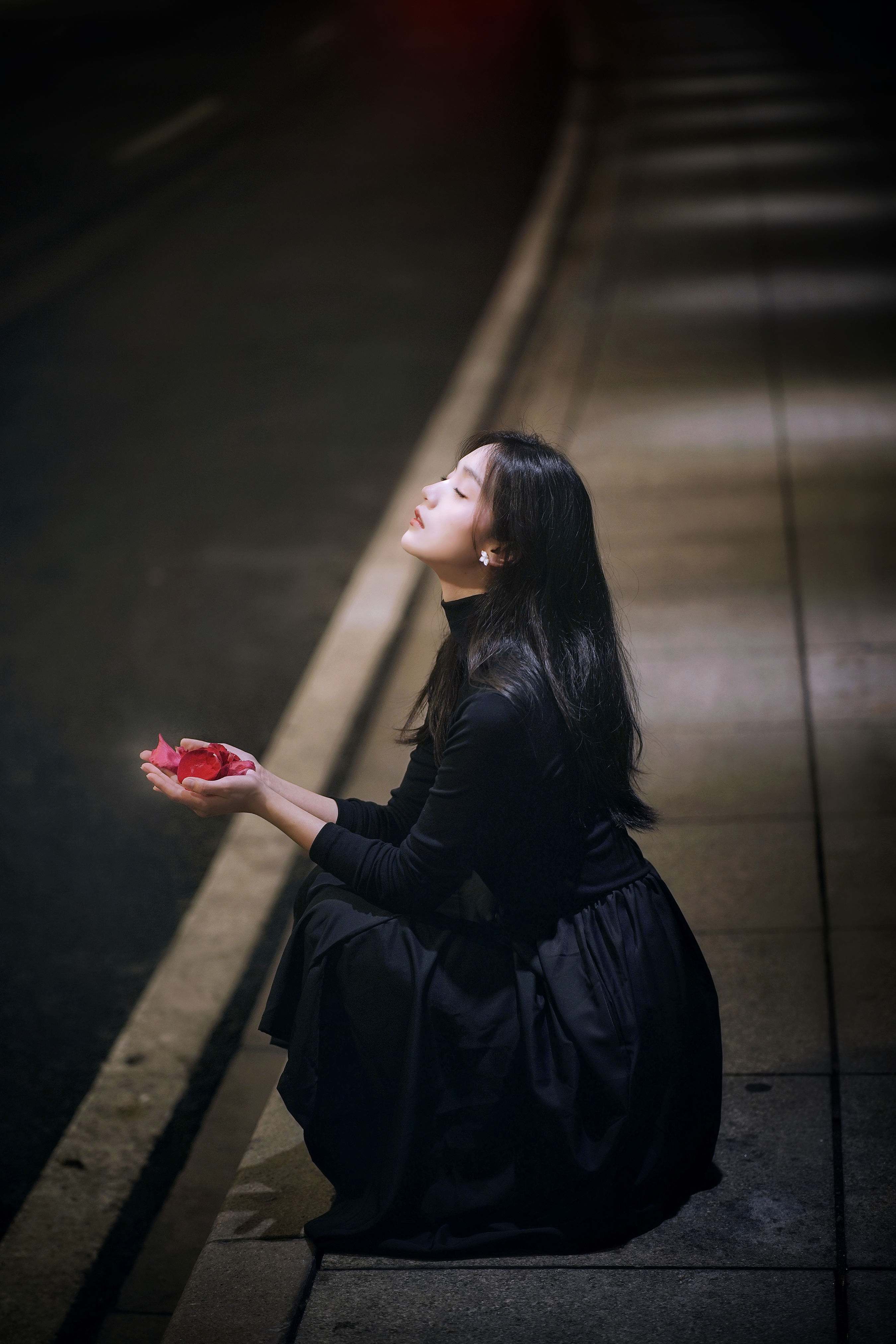 忘不了那一夜的眼神 气质美女 高冷美女 街拍 夜景人像 美女写真 女神 少女